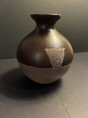 Haeger vintage pottery vase