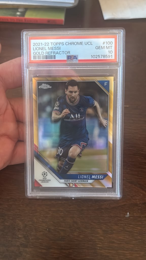 2021 TOPPS CHROME CHAMPIONS LEAGUE GOLD REFRACTOR #100 LIONEL MESSI 3/50 PSA 10 view 1