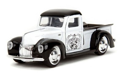 Jada 1:32 Disney's Mickey Mouse Steamboat Willie 1941 Ford Pickup