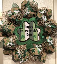 FARMHOUSE ST PATRICK'S DAY   Wreath BURLAP Deco Mesh SHAMROCK SIGN 22" x 22"