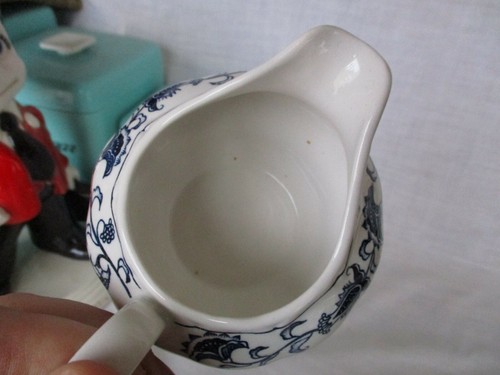 vintage Double Phoenix Nikko Japan Blue & White Flower Leaf Creamer Mint - Picture 6 of 6