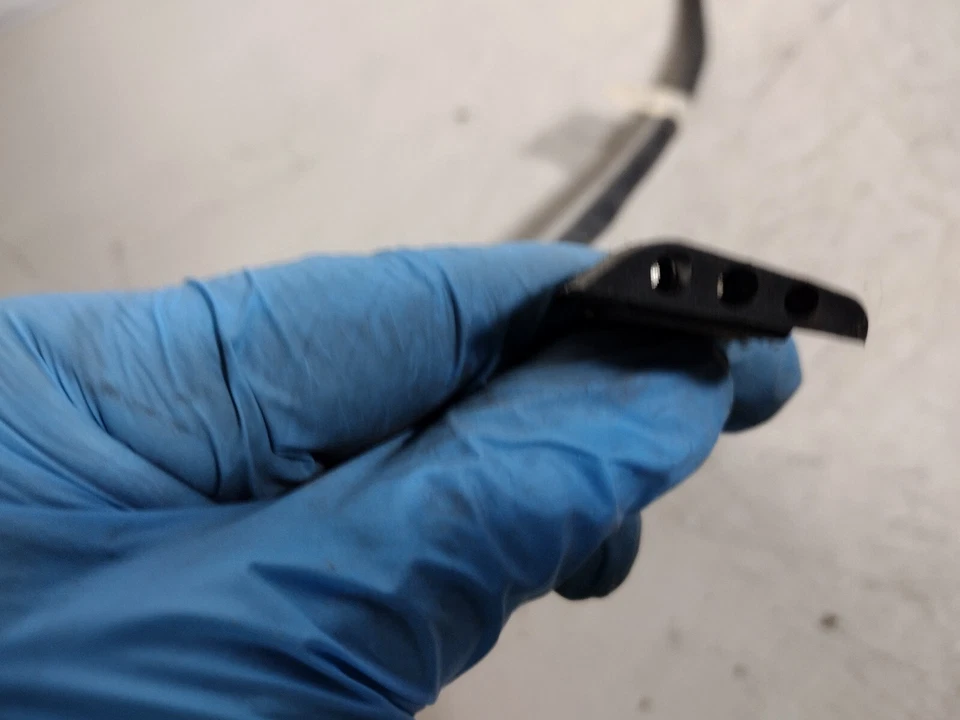 1993-1996 Cadillac Fleetwood brougham fiber optic turn signal cable Left Driver - Image 4 of 4