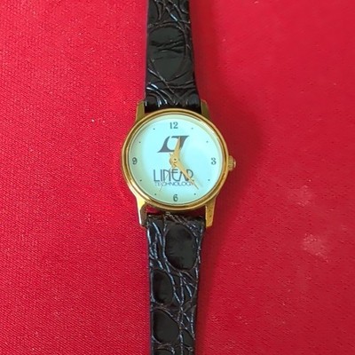 Linear Technology Gold Tone Analog Wristwatch Black Leather Strap Classic