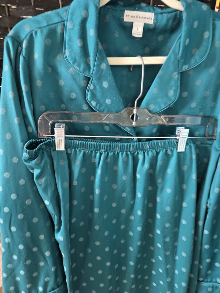 2 pair Miss Elaine Women’s Large Brushed Satin Pajama 2-of Set 4 pieces - Image 3 of 4