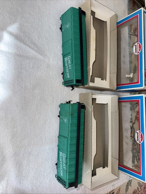#ad Model Power 40 Foot Great Northern Box Car Number 27024 sold individually $4.99