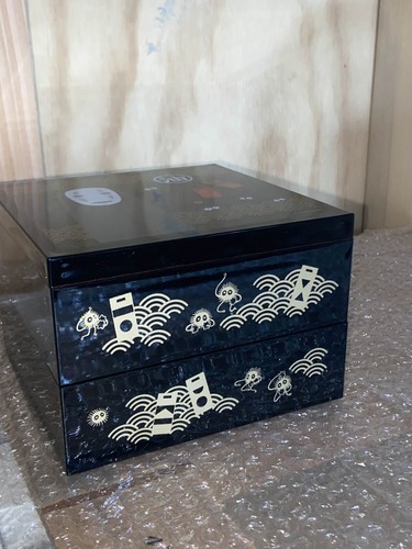Studio Ghibli Spirited Away No-Face 2-tier Stacked Box Japanese Bento Box JUBAKO - Picture 2 of 5