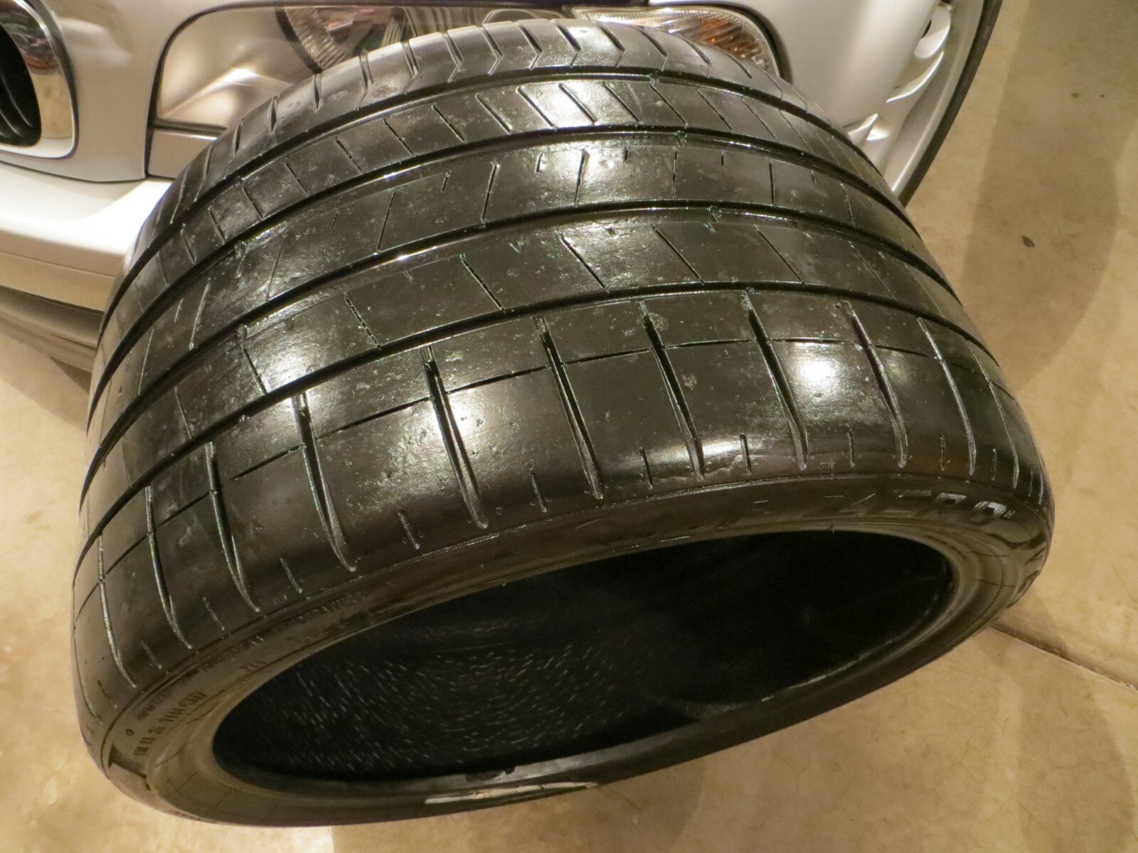 ALMOST NEW 1 ONE PIRELLI P ZERO PZ4 L LAMBORGHINI 355/25ZR21 107Y 355 25 21 2173
