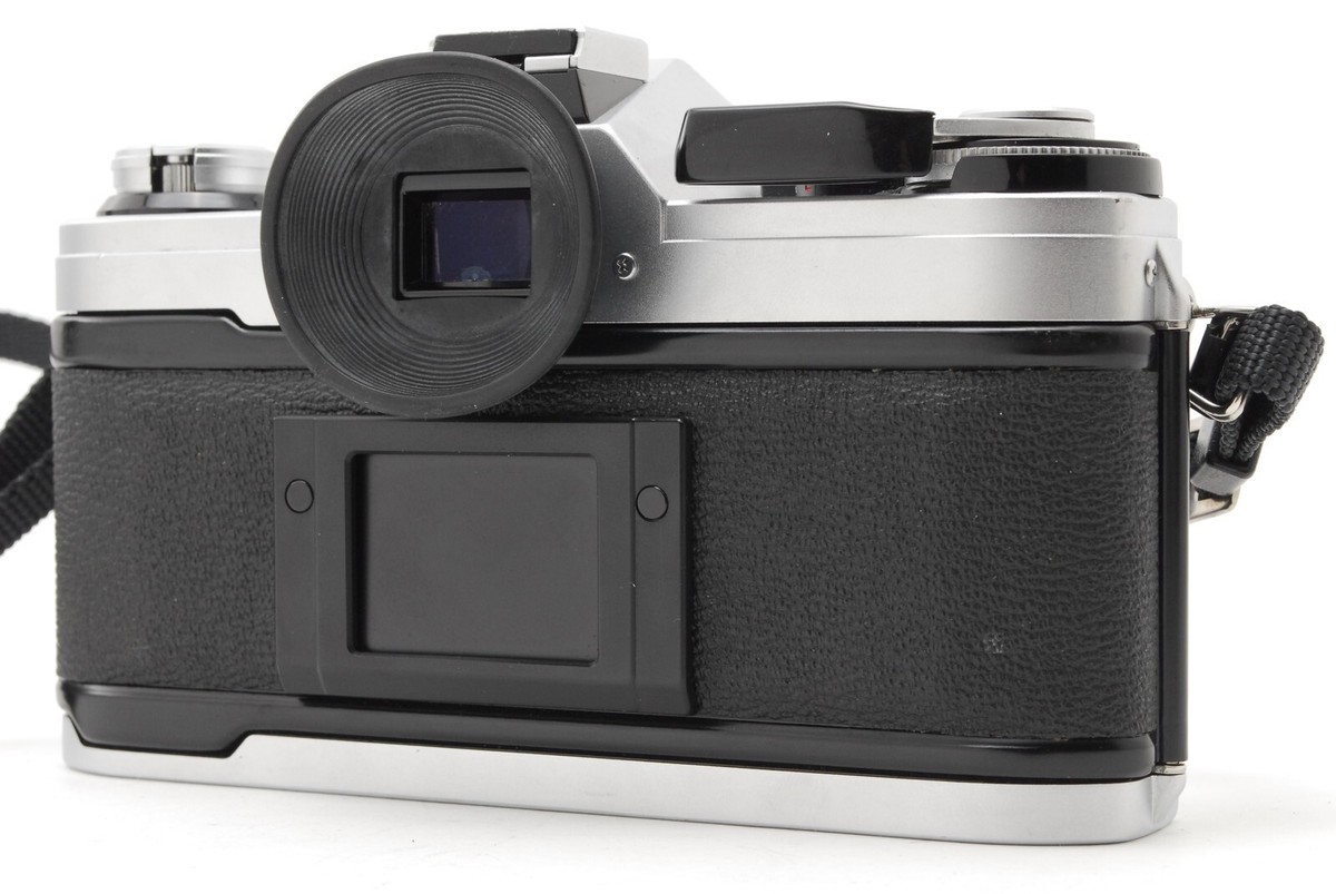 MINT w/ in box] Canon AE-1 SLR Film Camera SIlver FD f2.8
