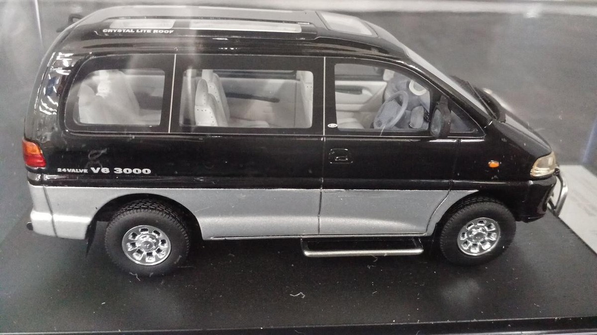 ミニカー MITSUBISHI DELICA SPACE GEAR SUPER EXCEE 1/43 scale model number Mitsubishi Delica Space Gear Super