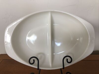 Vintage Pyrex #1063 Divided Serving/Baking Dish 1 1/2 Qt Milk Glass No Lid