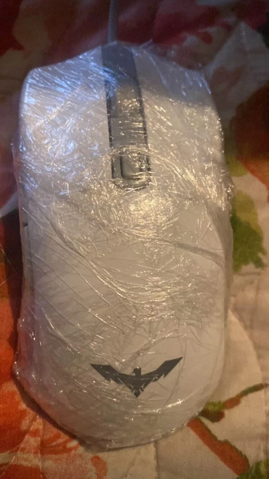 Black Dierya Bluetooth keyboard and White Havit Hawkeye mouse (new condition) - Image 3 of 4