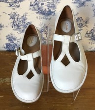 Clarks Artisan Tustin Talent White Leather T Bar Retro Flat Shoes UK 7 D