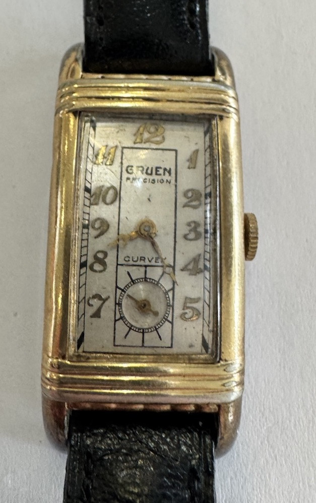 VINTAGE GRUEN CURVEX MAN'S WATCH LONG 48 MM X 20 MM FABULOUS CASE