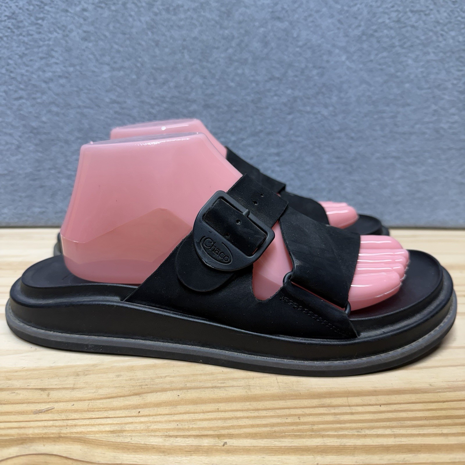 Chaco Townes Black Buckle Strap Sandals Women's Size 9 Comfort Adjustable