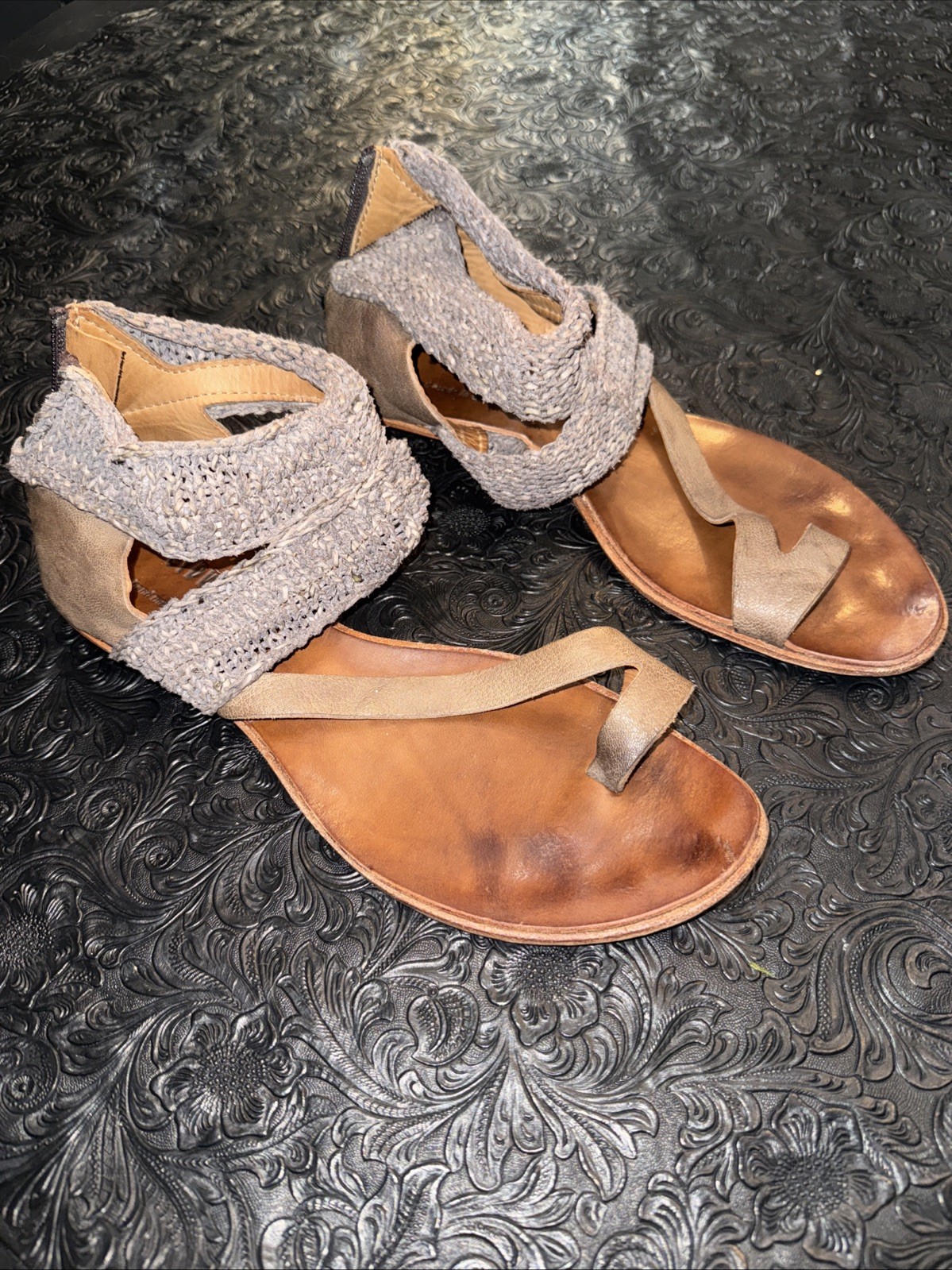 Cydwoq Turret Vintage Knit Sandals Leather Hand Crafted Size EU 41 womens US 10