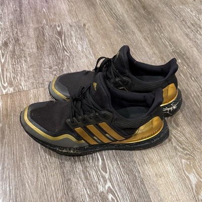 adidas ultraboost Men's Black Gold Low-Top Lace Up Athletic Running Sneakers