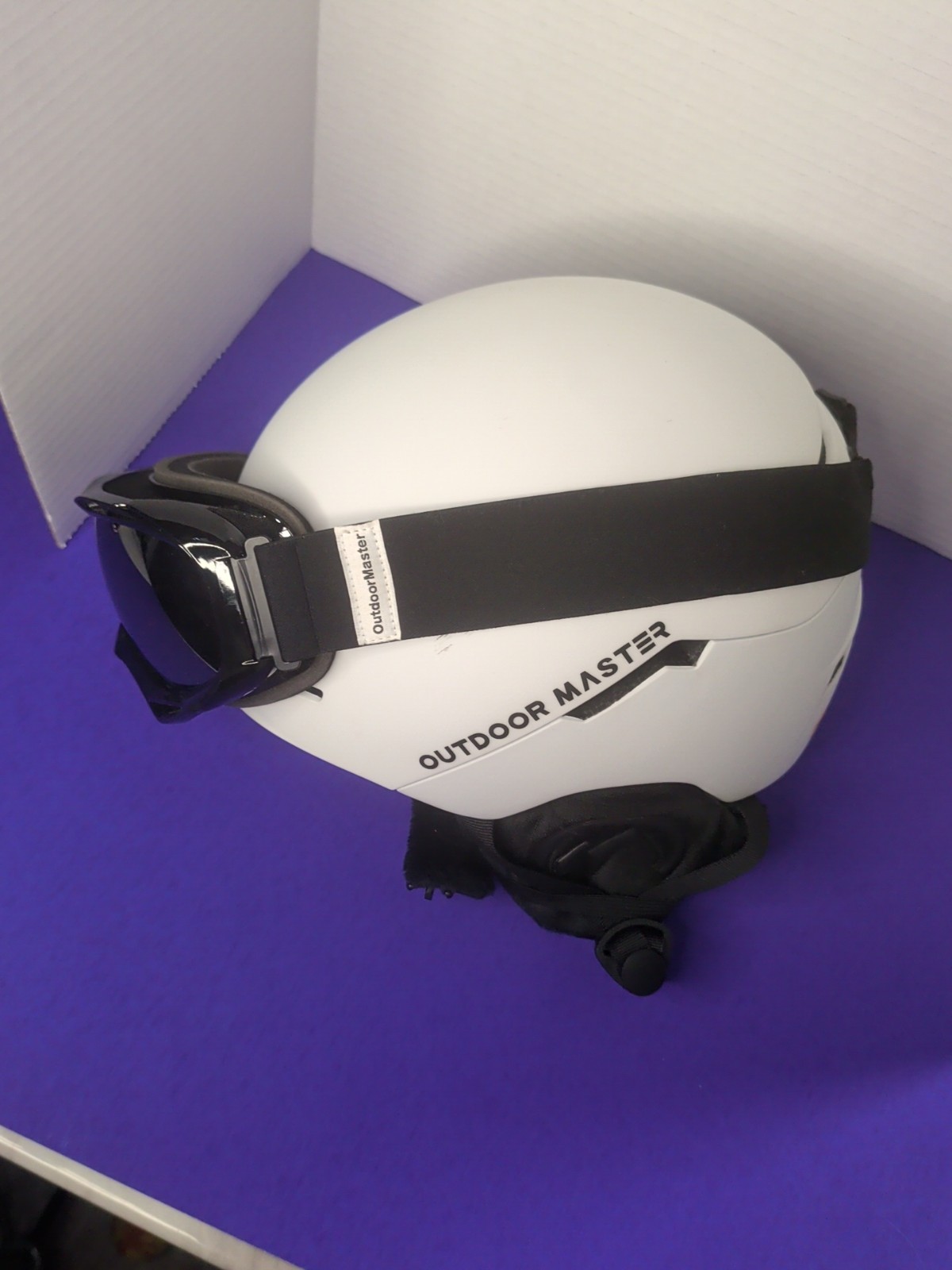 Outdoor Master Large Snow Helmet Mips White w/ Goggles Very 