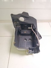 BMW 3 F30 F35 F31 2014 Batteriekasten 935071002 BOS117127