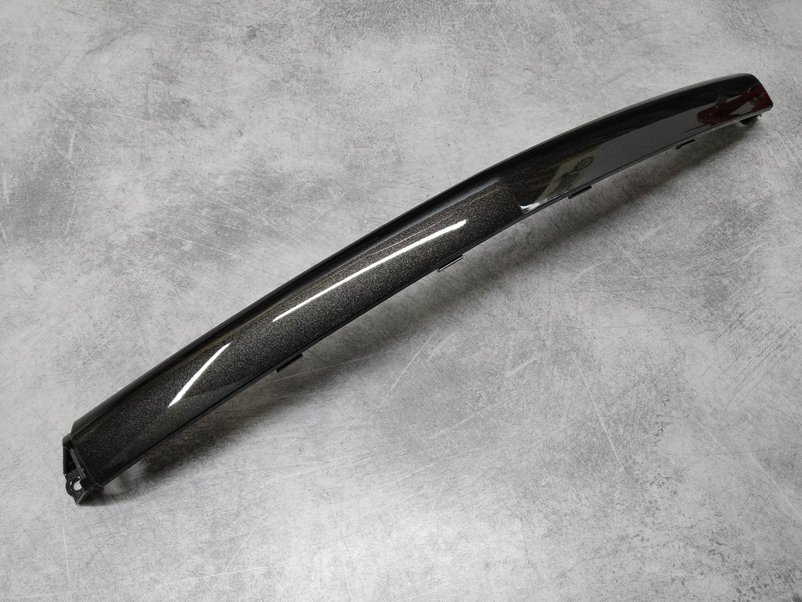 Garniture coffre Honda 81163-MCA-000ZY Goldwing GL1800 2007 NHA73M argent