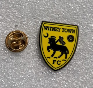 WITNEY TOWN FC BADGE