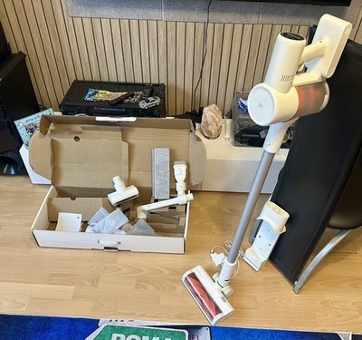 Xiaomi Mi Vacuum Cleaner G10 Akku-Staubsauger   Top Zustand + OVP