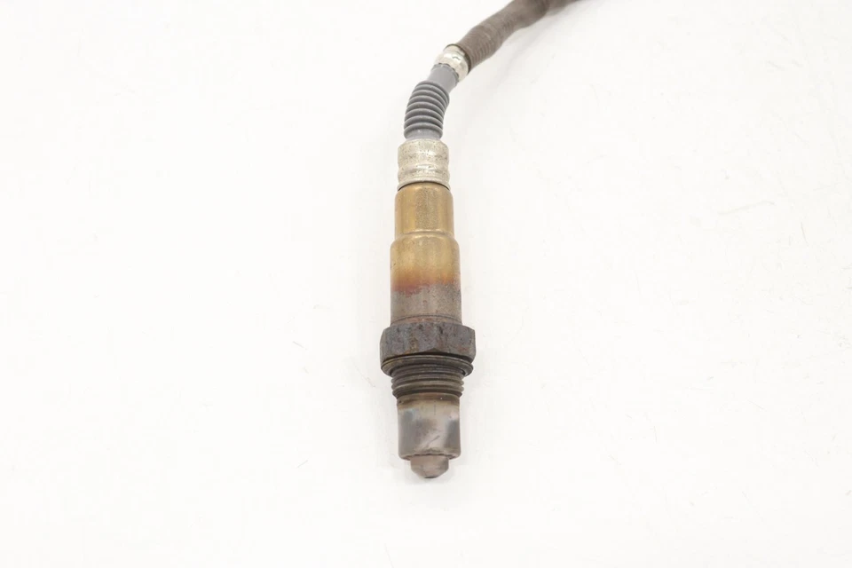 Mercedes C43 AMG W205 2017-2025 SISTEMA DE EMISIONES LAMBDA O2 SENSOR DE OXÍGENO OEM Foto 2 de 4