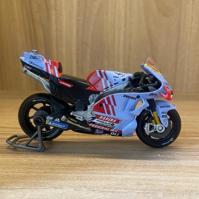 Marc marquez mm93 gp25 ducati lenovo miniature motor motoGP scale