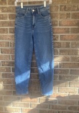 American Eagle Jeans Women's Light Wash Mom Straight Stretch Size 00 Short