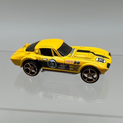 Hot Wheels Corvette Grand Sport Faster Than Ever Yellow 1:64 Post Discs 1a