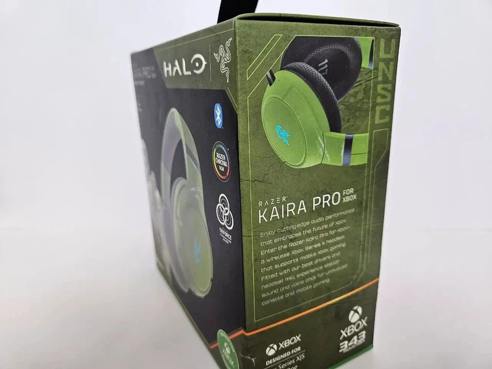 Razer Kaira Pro Wireless Headset Halo Edition For Xbox Bluetooth Gaming - Image 4 of 4