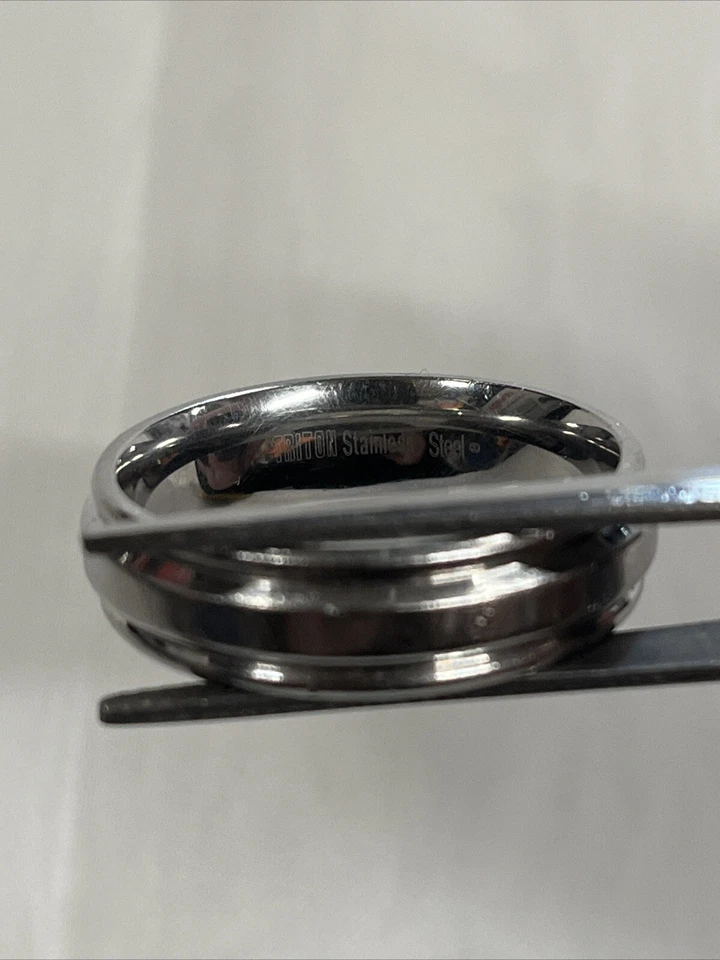 Alianza de boda Triton de acero inoxidable para hombre talla 14 Foto 4 de 4