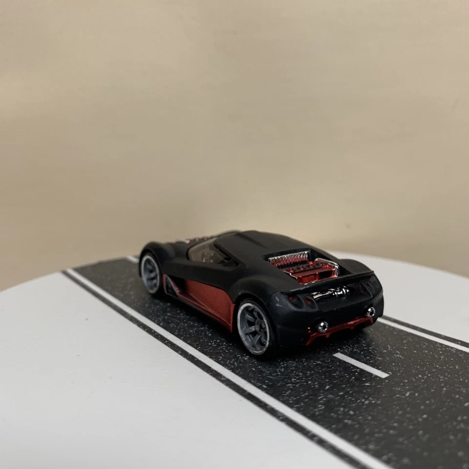 Hot Wheels Designers Challenge Mitsubishi Double Shotz Concept Car negro/rojo casi nuevo Foto 3 de 4