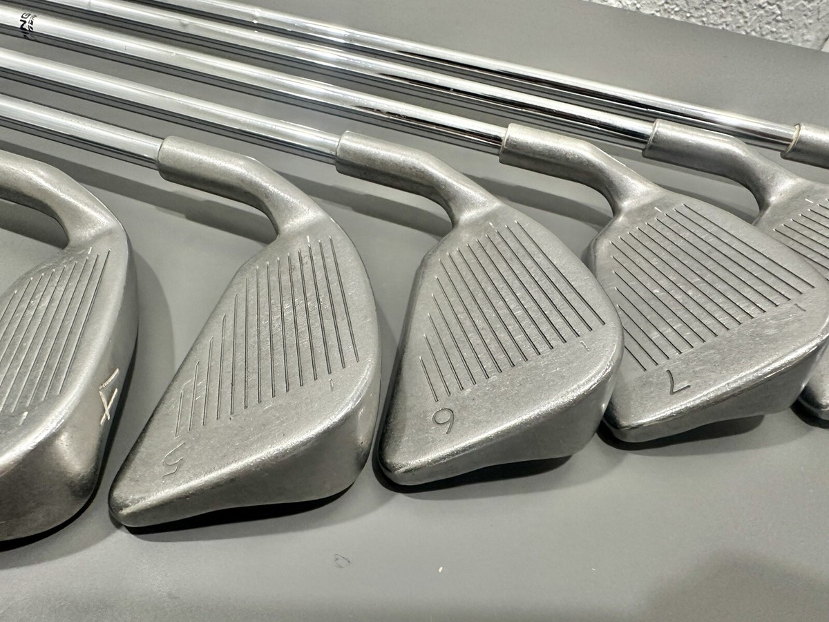 Ping ISI-K Black Dot Iron Right Hand Set 3-9 JZ Steel Shafts Ping ISI-K Black Dot Iron Right Hand Set 3-9 JZ Steel Shafts
