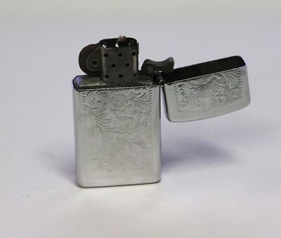 コレクション Zippo echo 29818_116228_zipposkullwithbra