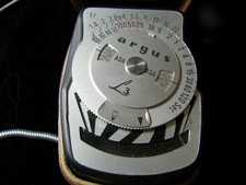 VINTAGE ARGUS L44 LIGHT METER WITH LEATHER CASE AND CHAIN - WEST GERMANY