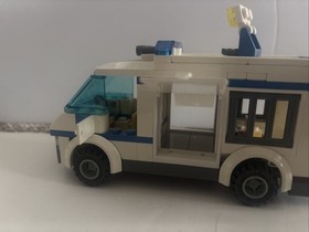 LEGO City: Prisoner Transport (7286) 100% Complete with Instructions & Box