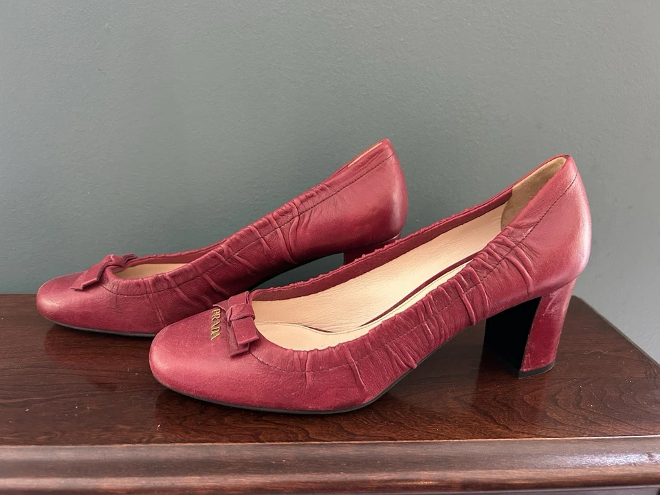 Zapatos de salón PRADA Borgoña Borgoña Tacón Redondo EU 37.5 US 7.5 para mujer’s Foto 2 de 4