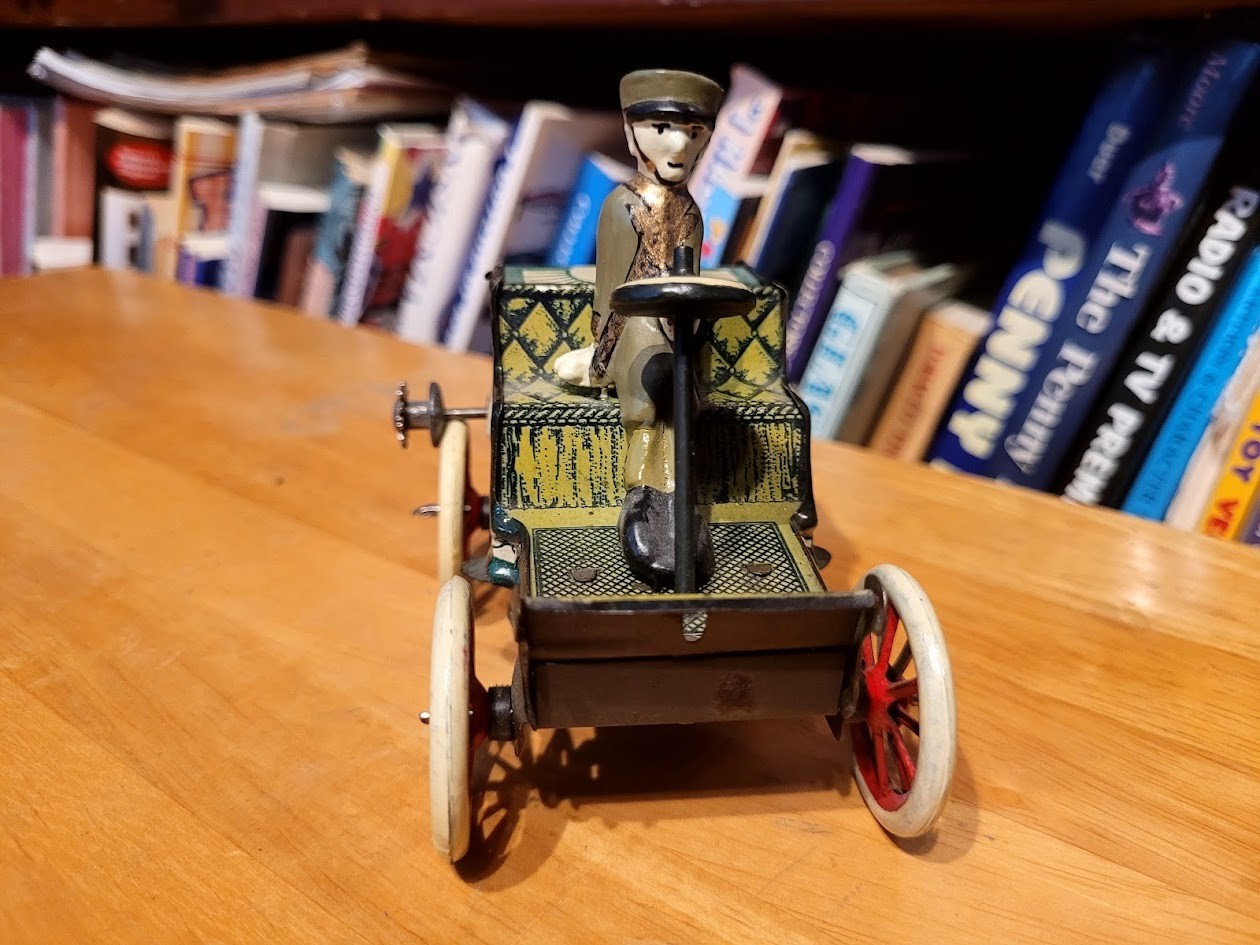 NICE 1910's TIN LITHOGRAPH LEHMANN GYRO POWERED LOLO CAR w/ DRIVER  #2