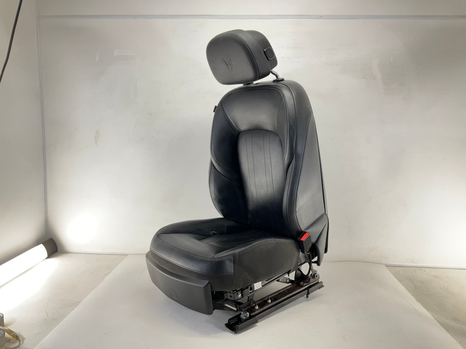 17-20 MASERATI Ghibli Front Right Passenger Seat