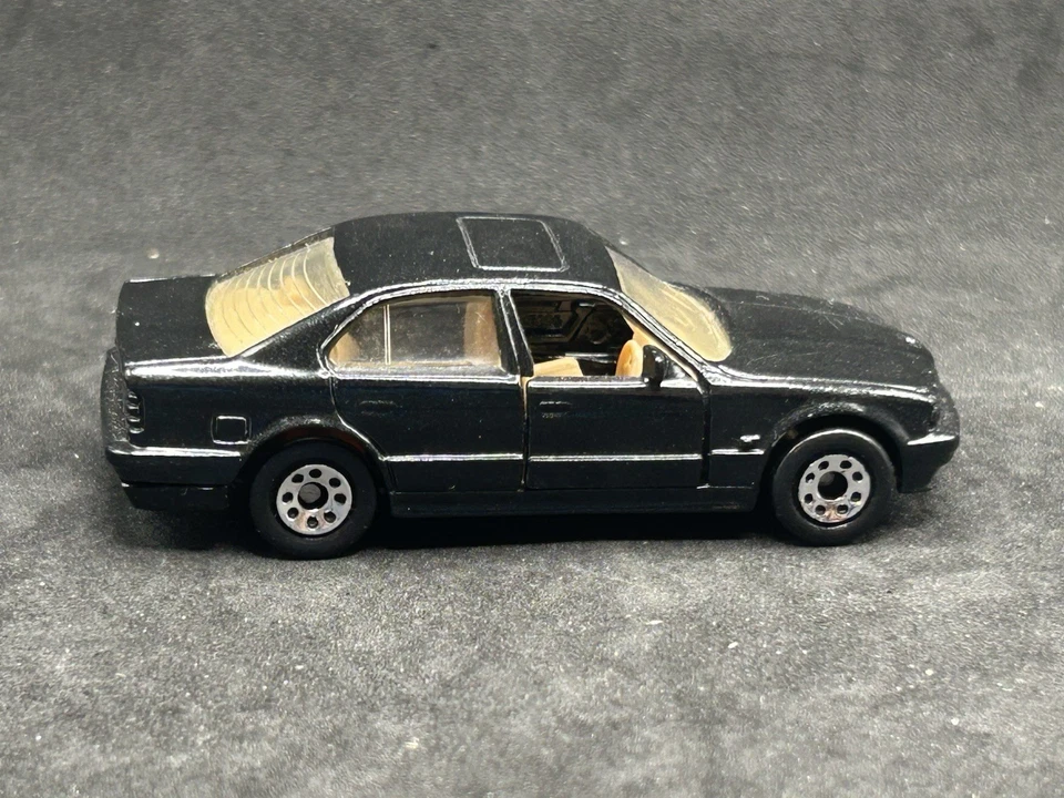 Matchbox MB31 BMW 5 Series Black - Opening Doors RARE - Image 2 of 4
