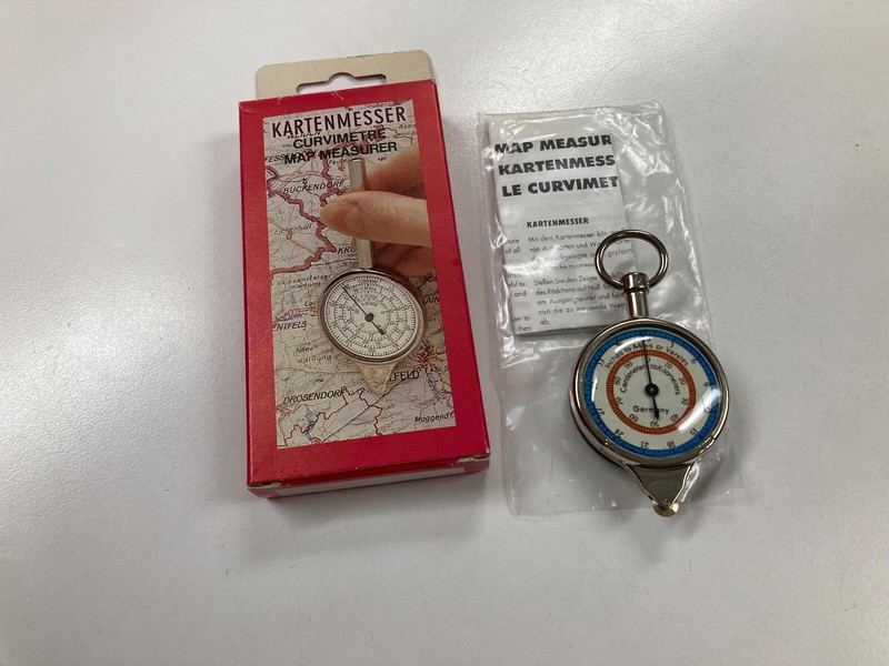 Kartenmesser curvimetre map measurer tool aid distance Germany calculator