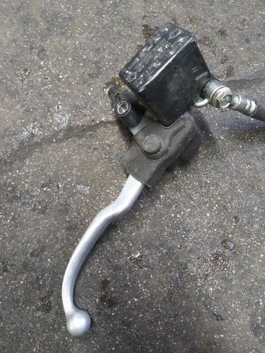 CYLINDER ASSY, FRONT MASTER