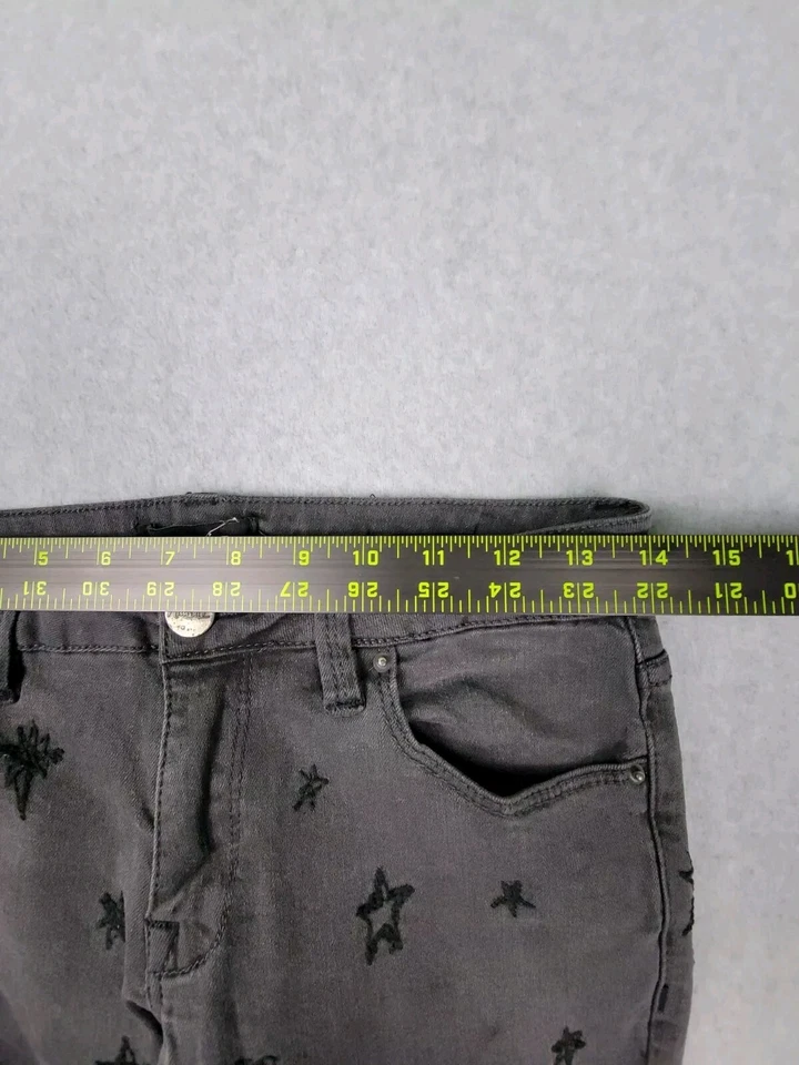 Pantalones de mezclilla Nanette Lepore para mujer talla 2 carbón Hamilton ajustados bordados estrellas Foto 4 de 4