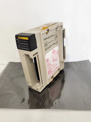 NEW OLD STOCK! OMRON 32PT SOLID STATE OUTPUT MODULE CQM1-OD213