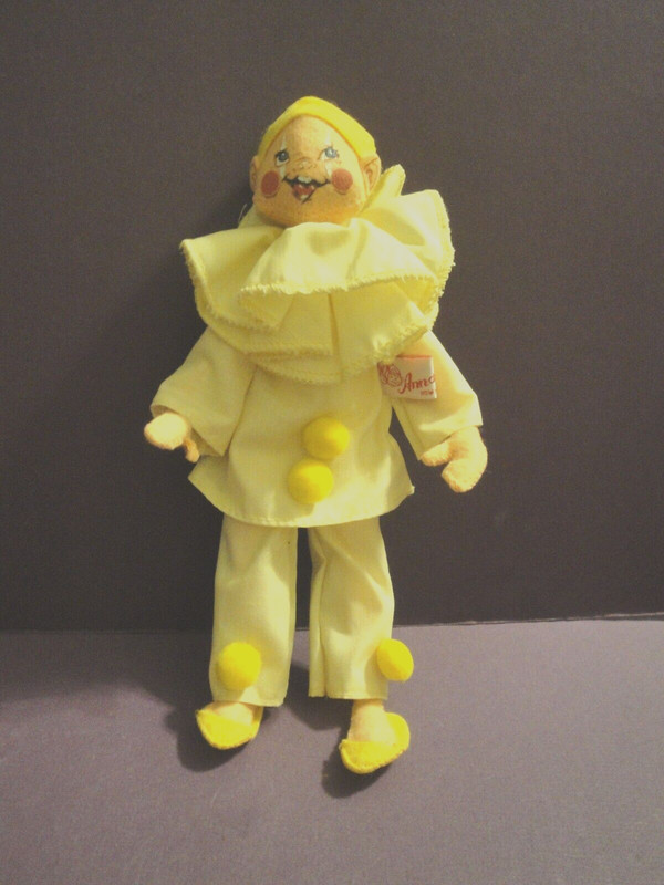 Vintage Annalee Mobilitee Doll 1990 Harlequin Clown with Yellow Outfit