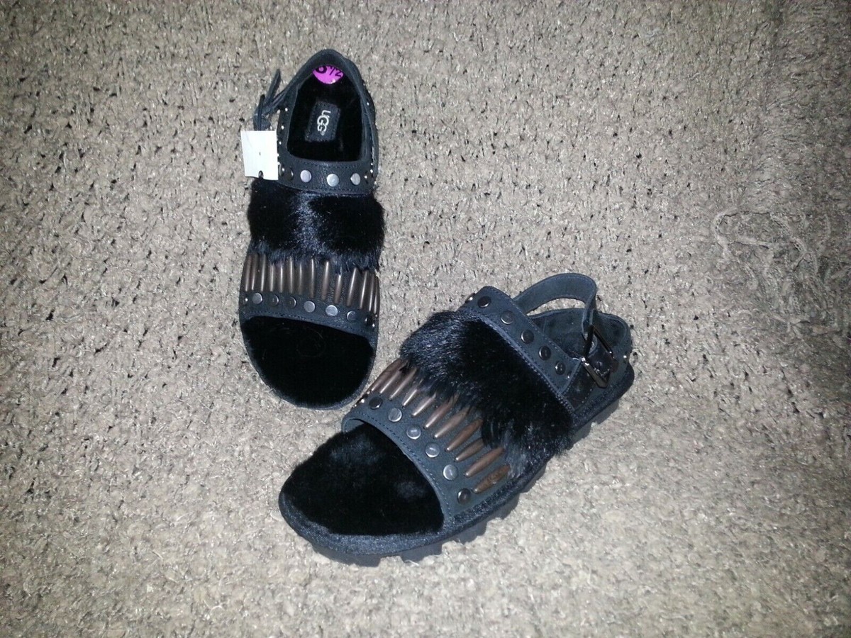 シック各種 UGG-Black Studded Sheepskin/Leather/Fur-BIKER CHIC-Slingback