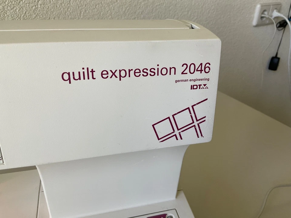 PFAFF TIPTRONIC 2046 Nahmaschine mit IDT - Bild 2 von 4