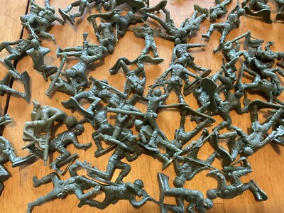 Lot 74 Vintage 1960's Army Men Toy Soldiers | eBay