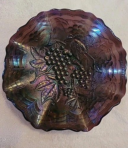 Vintage Imperial Grape Amethyst Carnival Glass 9 In. Ruffled Bowl