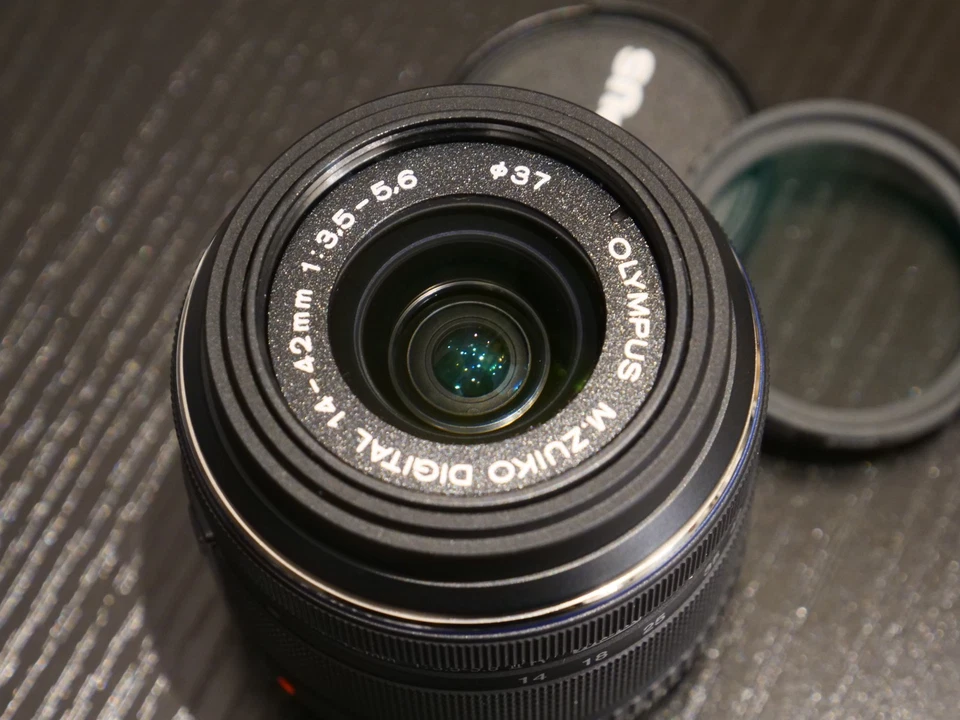 Olympus M.Zuiko Digital 14-42mm f/3.5-5.6 II R w/UV filter Micro Four Third M43 - Image 4 of 4